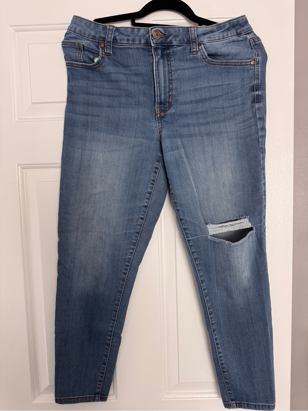 Celebrity Pink Light Blue Skinny Jeans with Knee Distress